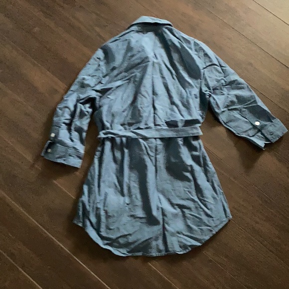 Shirt - Picture 3 of 4